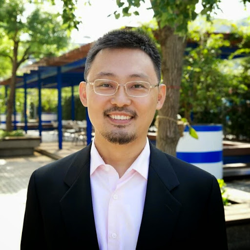 William Hu Photo 19