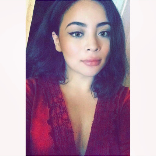 Eva Lucero Photo 8
