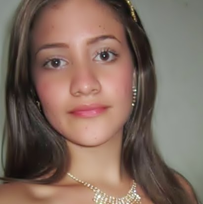 Kelly Carmona Photo 14