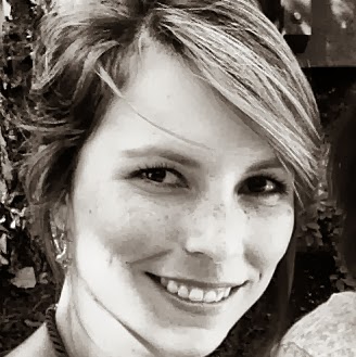 Sara Sumner Photo 16