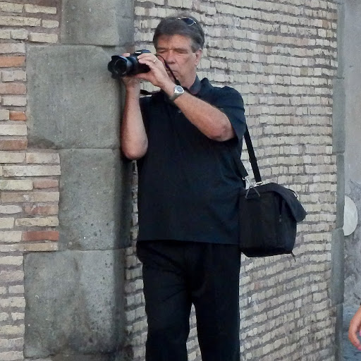 Alan Howe Photo 20