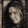 Joleene Naylor Photo 5
