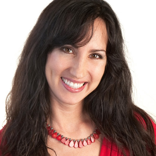 Diana Estrada Photo 21