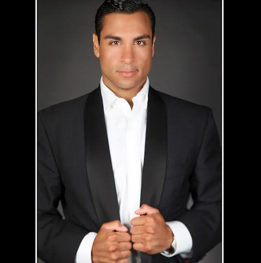 Miguel Aragon Photo 12