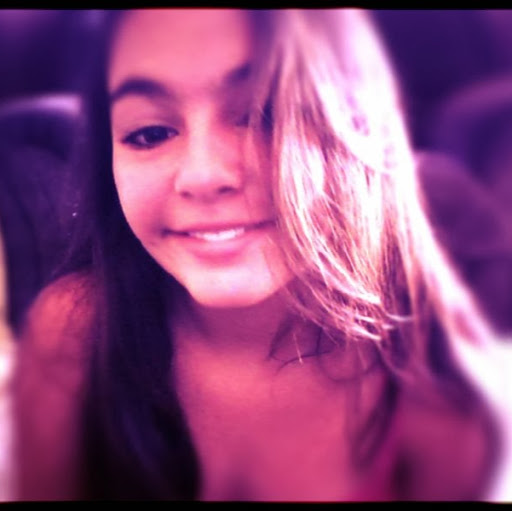 Evelyn Reis Photo 20