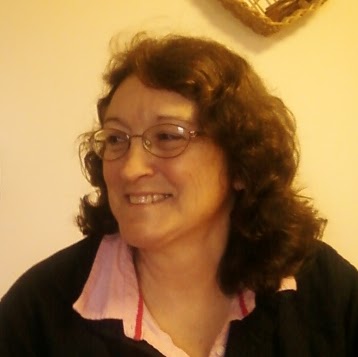 Ruth Robbins Photo 30