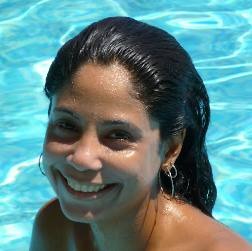 Karina Gil Photo 32