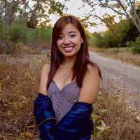 Julia Li Photo 22