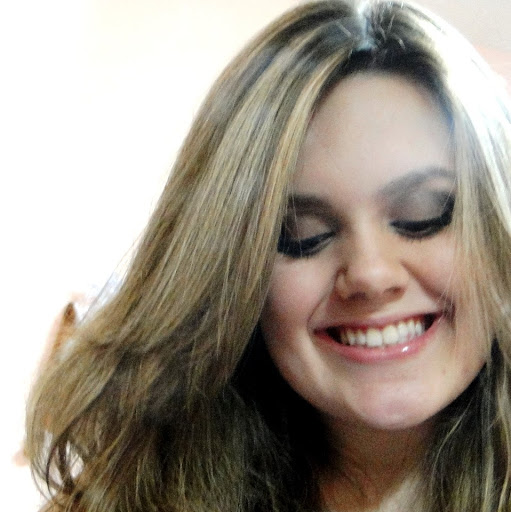 Laura Saad Photo 17