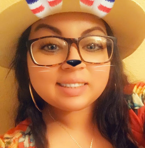 Jennifer Gonzales Photo 21