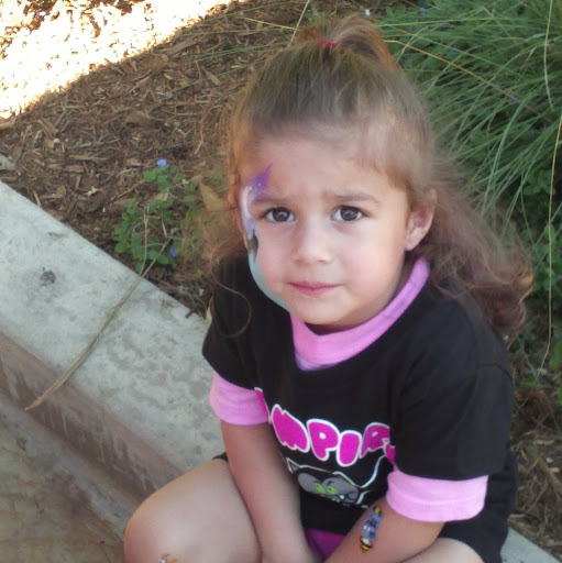 Mary Calderon Photo 32