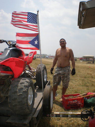 Efrain Velazquez Photo 28