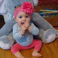 Laura Yoder Photo 44