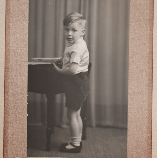 Douglas Hudson Photo 37