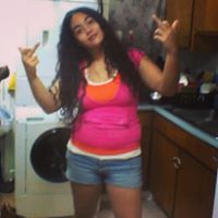 Stephanie Horton Photo 35