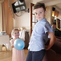 Julie Hardcastle Photo 11