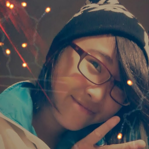 Linh Tieu Photo 20