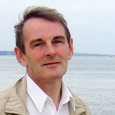 Stephen Bell Photo 51