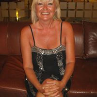 Debbie Hume Photo 11