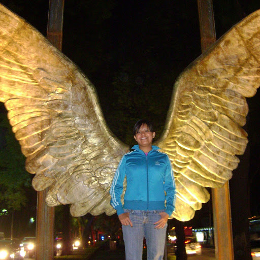 Ana Flores Photo 25