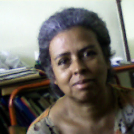 Gloria Quiroz Photo 27