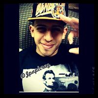 Adrian Cruz Photo 34