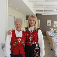 Ellen Knoll Photo 16