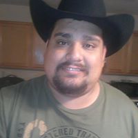 Ricky Saenz Photo 11