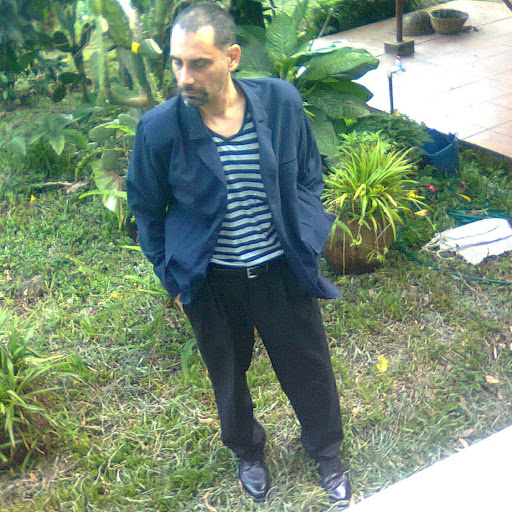 Emilio Correa Photo 25