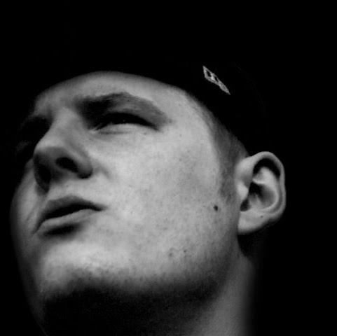Daniel Blank Photo 34