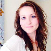 Nina Thacker Photo 15