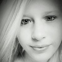 Courtney Hicks Photo 29