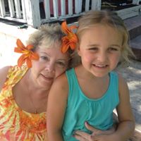 Judith Lowe Photo 17
