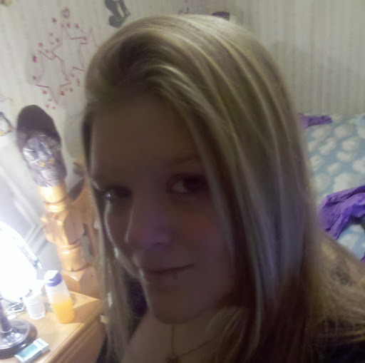 Christine Little Photo 35