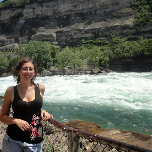 Angela Hall Photo 18