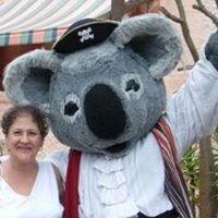 Kim Hartnett Photo 15