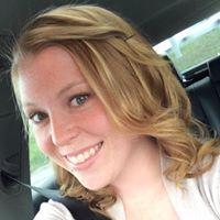 Holly Handley Photo 22