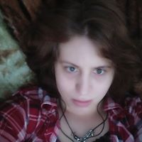 Renee Schroeder Photo 20