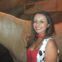 Bella Munoz Photo 9