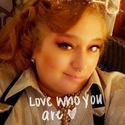 Jennifer Sharpe Photo 44