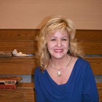 Michelle Helms Photo 23