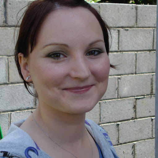 Monika Davis Photo 31
