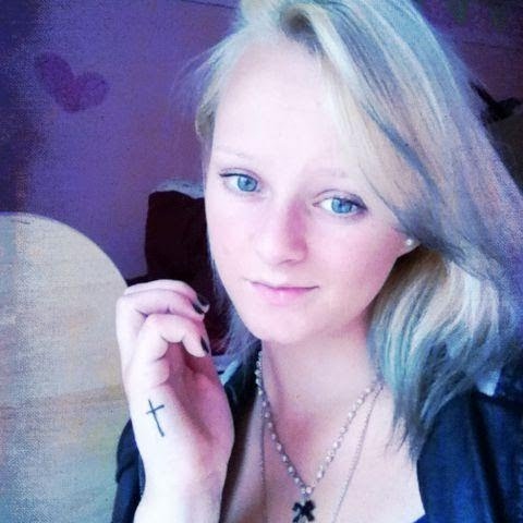 Laura Firth Photo 29