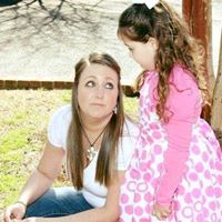 Emily Carson Photo 34