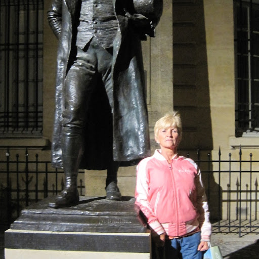 Susan Naylor Photo 43