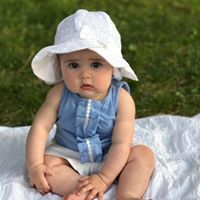 Emily Hall Photo 26