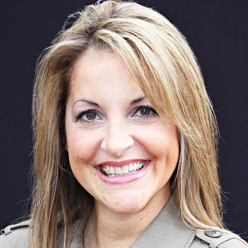 Kelly Pierre Photo 18