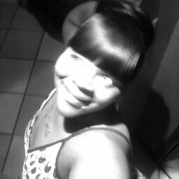 Celeste Thomas Photo 20