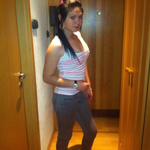Elena Oprea Photo 16