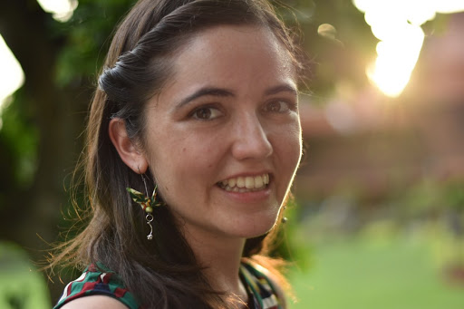 Julia Stevens Photo 29